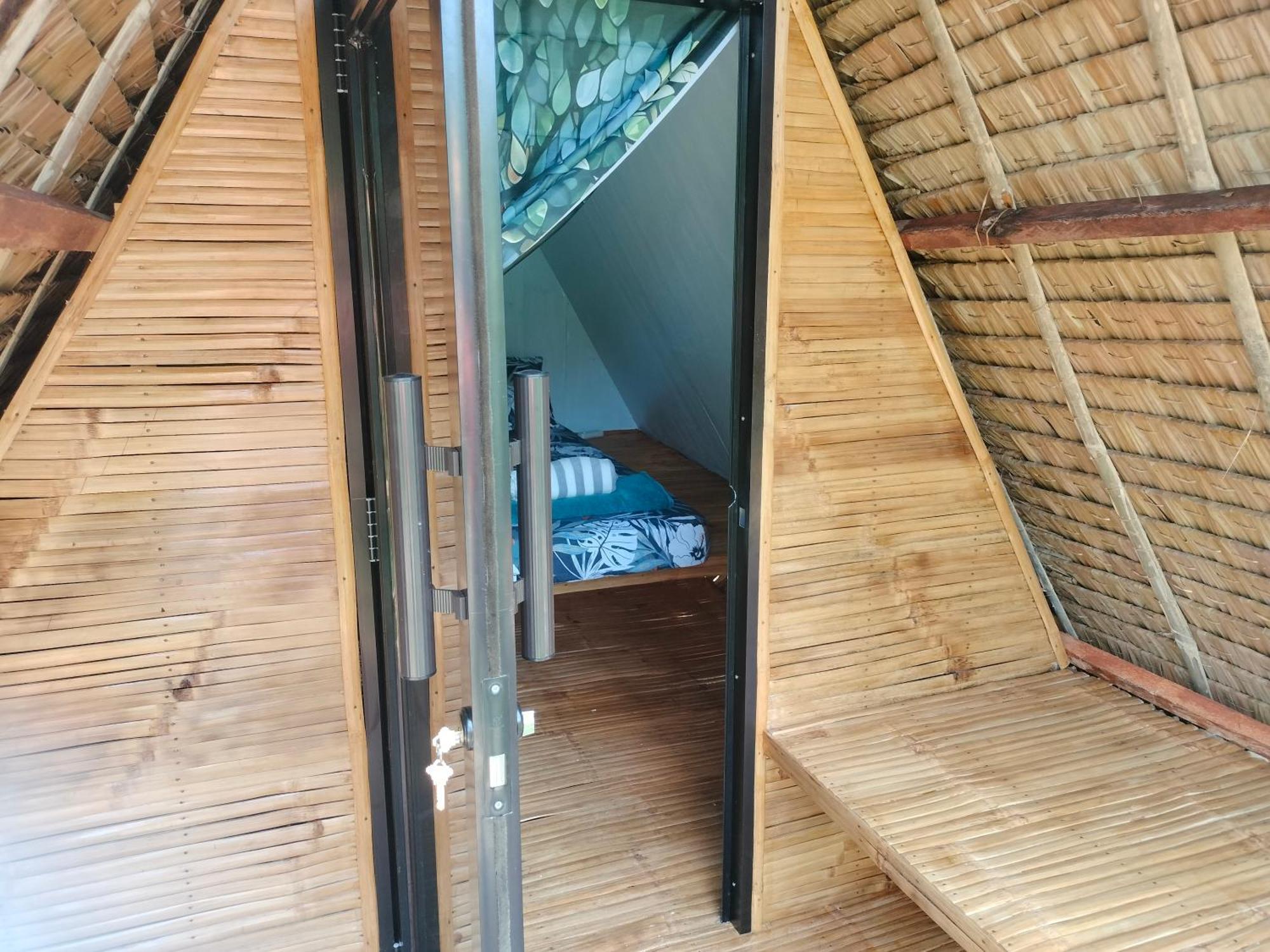 Riu Del Mar Hostel Dauis Dış mekan fotoğraf